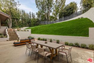 Single Family Residence, 1059 Angelo dr, Beverly Hills, CA 90210 - 13