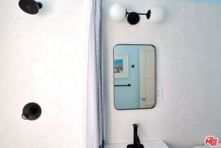 Single Family Residence, 510 Venice way, Venice, CA 90291 - 23