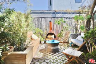 Single Family Residence, 510 Venice way, Venice, CA 90291 - 4