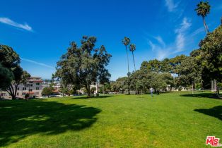 Condominium, 2402 4th st, Santa Monica, CA 90405 - 38