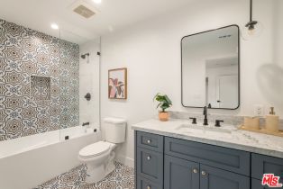 Single Family Residence, 23278 Aetna st, Woodland Hills, CA 91367 - 34