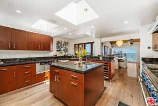 , 23018 Pacific Coast hwy, Malibu, CA 90265 - 6