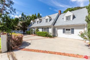 Single Family Residence, 2427 Benedict Canyon dr, Beverly Hills, CA 90210 - 32