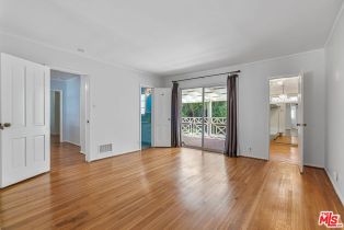 Single Family Residence, 2427 Benedict Canyon dr, Beverly Hills, CA 90210 - 9