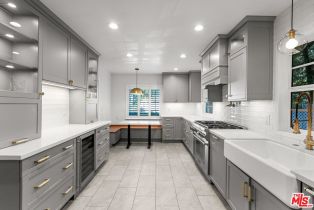 Single Family Residence, 2427 Benedict Canyon dr, Beverly Hills, CA 90210 - 56