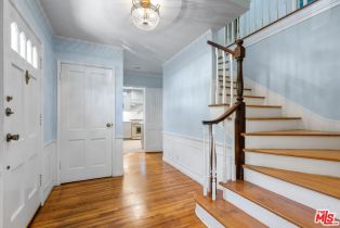 Single Family Residence, 2427 Benedict Canyon dr, Beverly Hills, CA 90210 - 14