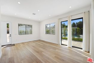 Single Family Residence, 23247 Calvert st, Woodland Hills, CA 91367 - 5