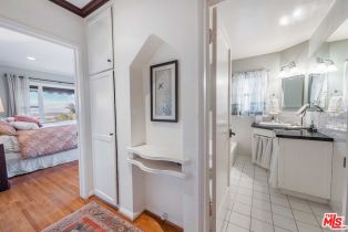 Single Family Residence, 14878 Round Valley dr, Sherman Oaks, CA 91403 - 23