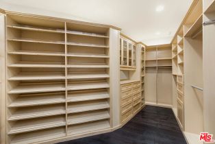 Single Family Residence, 14132 Beresford rd, Beverly Hills, CA 90210 - 14