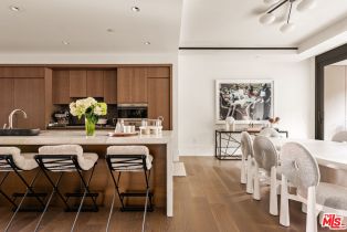 Condominium, 8420 Sunset blvd, West Hollywood , CA 90069 - 7