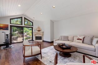 Single Family Residence, 17930 Rancho st, Encino, CA 91316 - 13