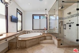 Single Family Residence, 17930 Rancho st, Encino, CA 91316 - 33