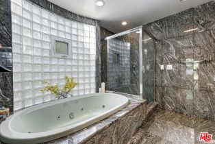 Single Family Residence, 17930 Rancho st, Encino, CA 91316 - 39