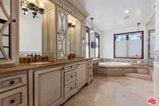 Single Family Residence, 17930 Rancho st, Encino, CA 91316 - 32