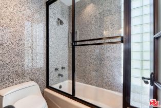 Single Family Residence, 17930 Rancho st, Encino, CA 91316 - 42