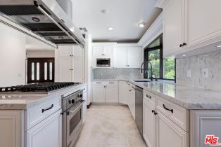 Single Family Residence, 17930 Rancho st, Encino, CA 91316 - 18