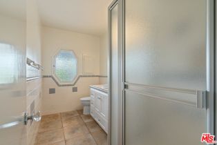 Single Family Residence, 14959 La Cumbre dr, Pacific Palisades, CA 90272 - 33