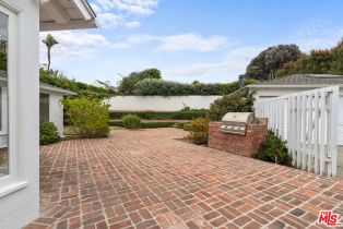 Single Family Residence, 14959 La Cumbre dr, Pacific Palisades, CA 90272 - 49
