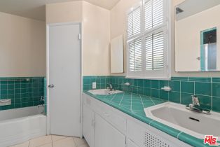 Single Family Residence, 14959 La Cumbre dr, Pacific Palisades, CA 90272 - 37