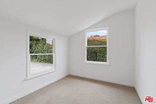 Single Family Residence, 14959 La Cumbre dr, Pacific Palisades, CA 90272 - 43