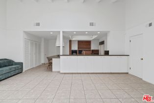 Single Family Residence, 14959 La Cumbre dr, Pacific Palisades, CA 90272 - 22