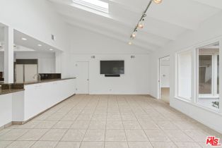 Single Family Residence, 14959 La Cumbre dr, Pacific Palisades, CA 90272 - 19