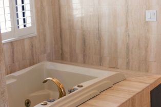 Condominium, 10307 Missouri ave, Wilshire Corridor, CA 90025 - 16