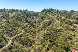 , 13511 Mulholland dr, Beverly Hills, CA 90210 - 7