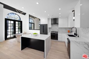 , 930 Doheny dr, West Hollywood , CA 90069 - 5