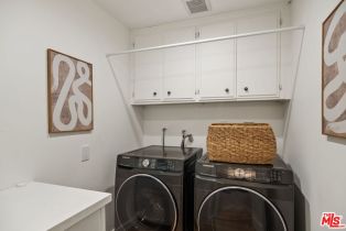 Single Family Residence, 13481 Cheltenham dr, Sherman Oaks, CA 91423 - 26