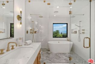 Single Family Residence, 13481 Cheltenham dr, Sherman Oaks, CA 91423 - 21