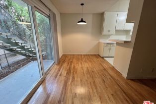 , 1128 10th st, Santa Monica, CA 90403 - 6