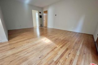 , 1128 10th st, Santa Monica, CA 90403 - 4