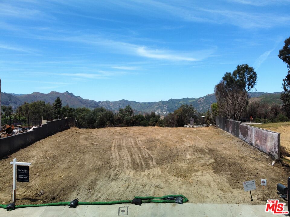 , 1429 El Bosque ct, Pacific Palisades, CA 90272 - 1