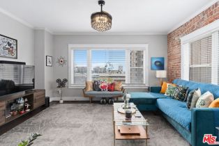 Condominium, 325 3rd st, Long Beach, CA 90802 - 4