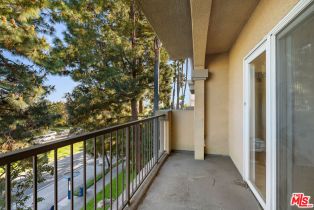 Condominium, 222 7th st, Santa Monica, CA 90402 - 6