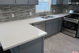 Residential Income, 958 2nd st, Long Beach, CA 90802 - 8