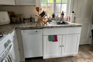 Residential Income, 252 Hampton dr, Venice, CA 90291 - 37