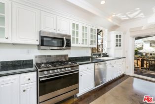 Residential Income, 252 Hampton dr, Venice, CA 90291 - 10