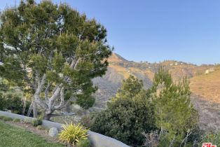 , 22105 Carbon Mesa rd, Malibu, CA 90265 - 12