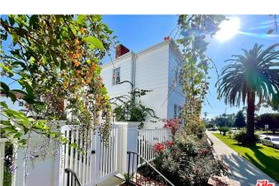 , 423 Ocean ave, Santa Monica, CA 90402 - 2