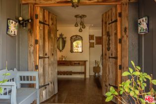 , 16582 Calneva dr, Encino, CA 91436 - 5