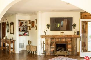 , 16582 Calneva dr, Encino, CA 91436 - 7