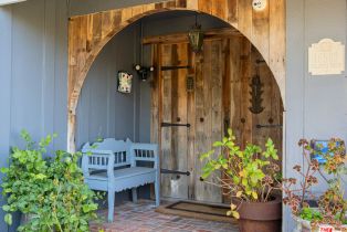 , 16582 Calneva dr, Encino, CA 91436 - 4