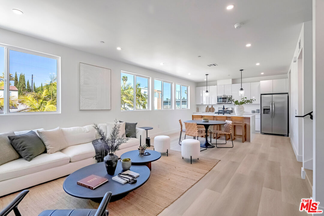 Condominium, 5832 David ave, Culver City, CA 90034 - 1