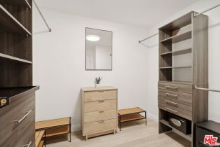 Single Family Residence, 23414 Clarendon st, Woodland Hills, CA 91367 - 8