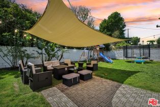 Single Family Residence, 23414 Clarendon st, Woodland Hills, CA 91367 - 20