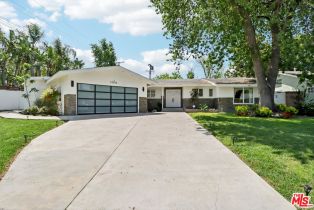 Single Family Residence, 23414 Clarendon st, Woodland Hills, CA 91367 - 2