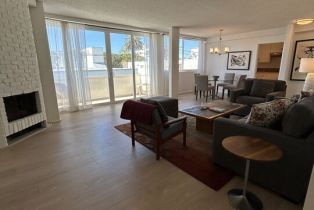 , 930 3rd st, Santa Monica, CA 90403 - 4