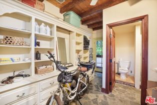 Single Family Residence, 4933 Amigo ave, Tarzana, CA 91356 - 52